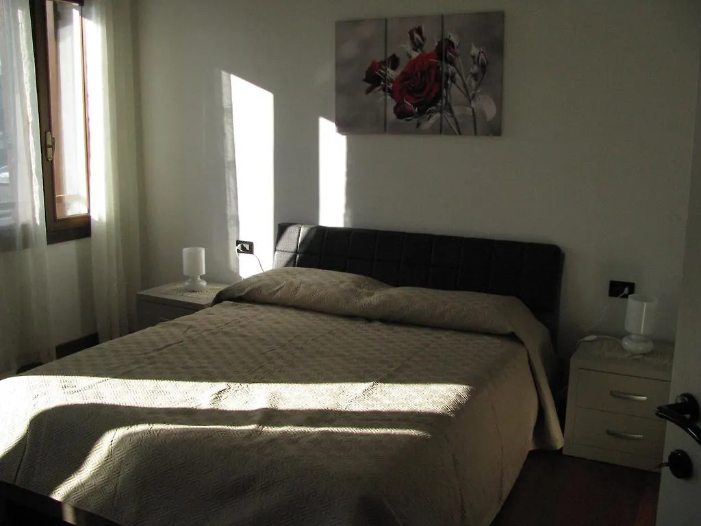 Apartment Casa Delle Rose Hotel Padova Italy